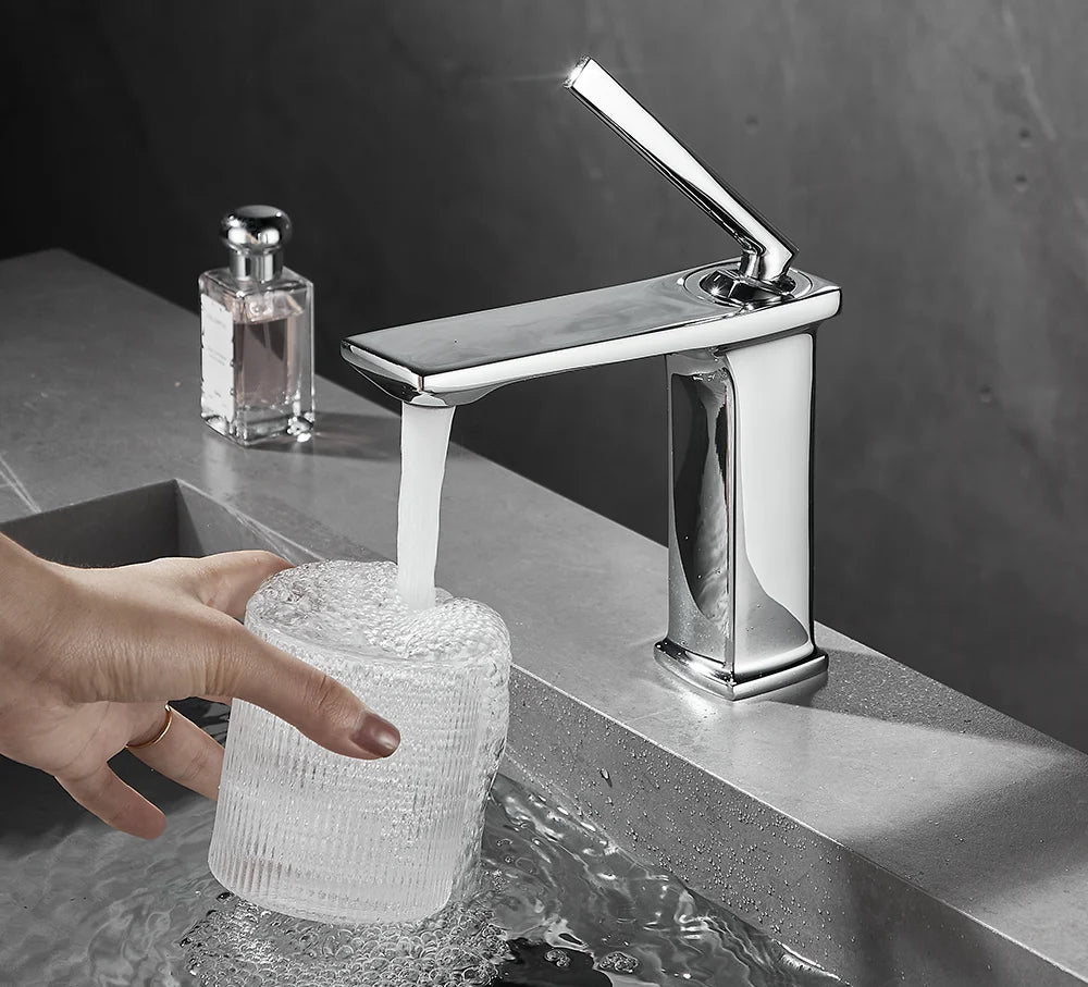 Basin faucet bathroom washbasin faucet hot and cold basin sink faucet bathroom faucet brushed gold faucet